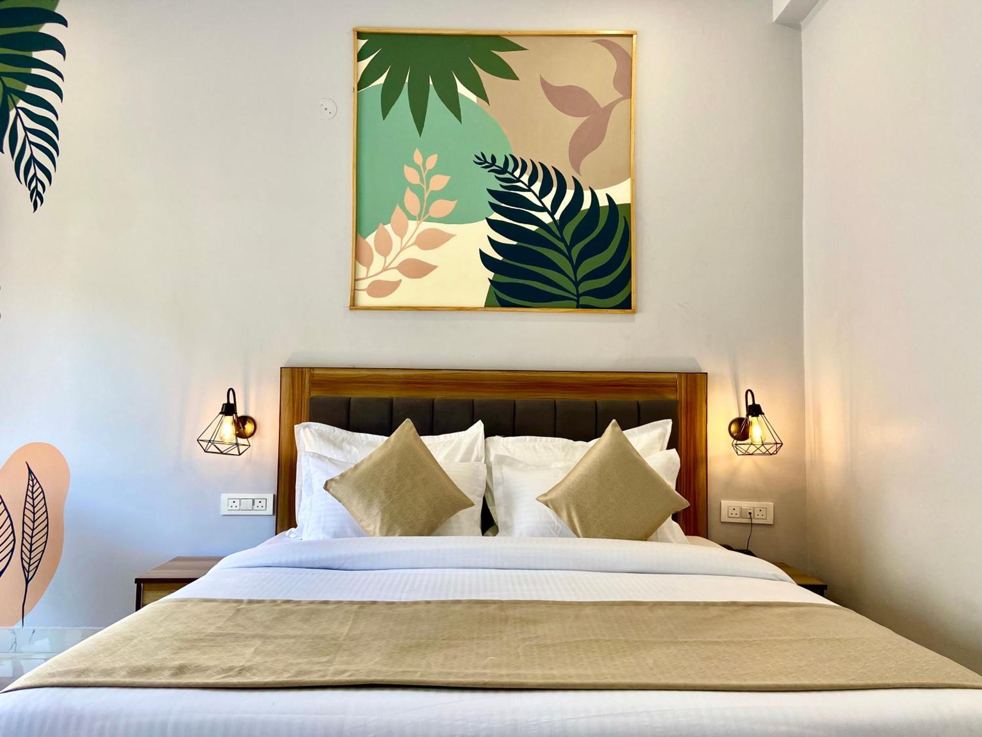 Hotel Wraveler Inn Rishīkesh Exteriör bild