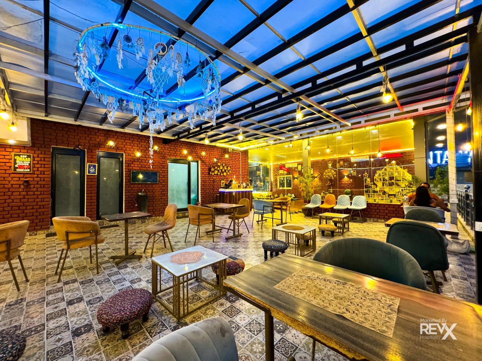 Hotel Wraveler Inn Rishīkesh Exteriör bild